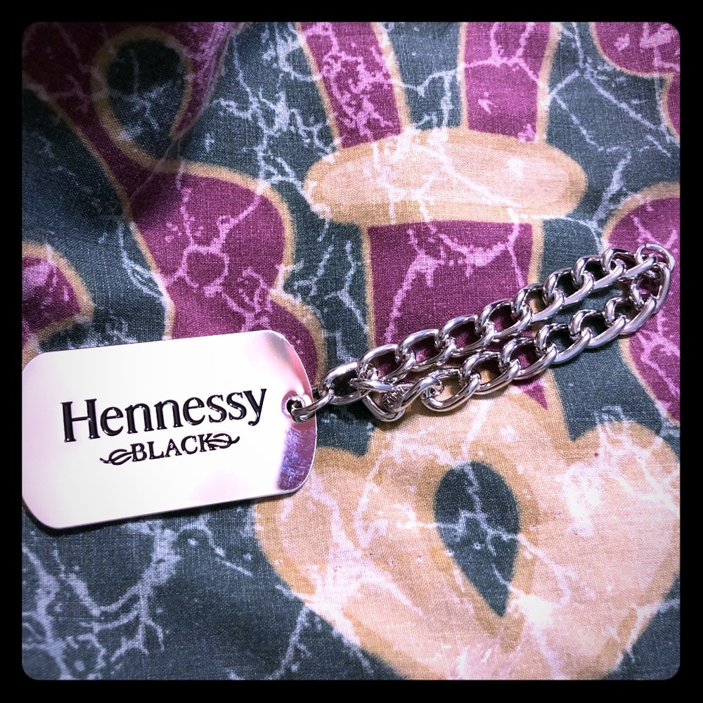 Hennessy metal tags
